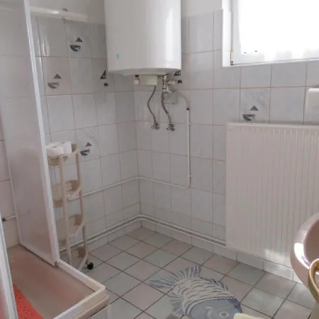 Apartman 6 Fő Részére Badacsonytomajon Apartman